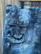 Load image into Gallery viewer, Men’s Size 38 Ice Dyed Cargo Shorts in ‘Raven’
