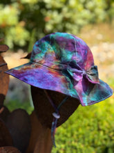 Load image into Gallery viewer, Baby 12-24 Month Geode Sun Hat with Bow &amp; Chin Strap in ‘Cosmic Eyes’

