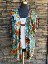 Load image into Gallery viewer, Women’s Large Geode Kimono in ‘Labradorite’

