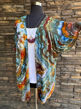 Load image into Gallery viewer, Women’s Large Geode Kimono in ‘Labradorite’
