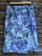 Load image into Gallery viewer, Women’s Size 12 Cotton Midi Wrap Skirt with Pockets in ‘Avalon’
