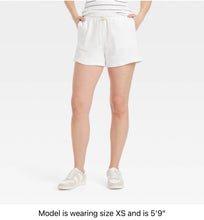 Load image into Gallery viewer, Women’s Medium (fit like a large) Geode Mid-Rise Pull-On Shorts with Pockets in ‘Cosmic Eyes’
