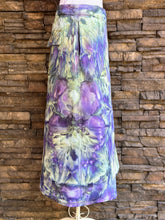 Load image into Gallery viewer, Women’s Size 6 Cotton Midi Wrap Skirt with Pockets in ‘Avalon’
