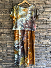 Load image into Gallery viewer, Women’s XL Viscose/Linen Geode Short Sleeve Crop Top and Wide Leg Pants with Pockets 2 Piece Outfit in ‘Charred Redwood’
