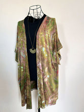 Load image into Gallery viewer, Women’s Medium Geode Kimono in ‘Wild Garden Meets Actias Luna’
