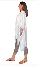 Load image into Gallery viewer, Women’s S/M 100% Rayon Karma Kimono with Pockets in ‘Campfire’
