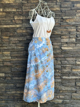 Load image into Gallery viewer, Women’s Large Linen/Rayon Button Front Midi Skirt Pockets in ‘Blue Gray’ Twist
