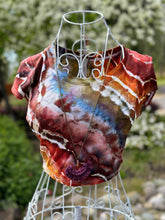 Load image into Gallery viewer, Women’s Medium (could fit a small too) Geode Crop Top in ‘Rustic Rainbow’
