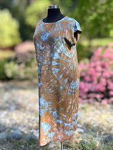 Load image into Gallery viewer, Women’s Large 100% Rayon Easy Breezy Dress in ‘Wild Thing’
