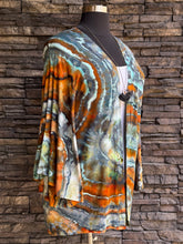 Load image into Gallery viewer, Women’s Medium (can fit a large, too) Geode Hand-sewn Bell Sleeved Kimono with Pockets in ‘Boulder Turquoise’
