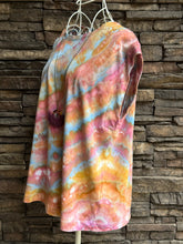 Load image into Gallery viewer, Women’s Large Sleeveless Shirt in ‘Bird Song’
