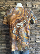 Load image into Gallery viewer, Men’s Medium Geode Short Sleeved Henley T-Shirt in ‘Turkey Tail Mushroom’
