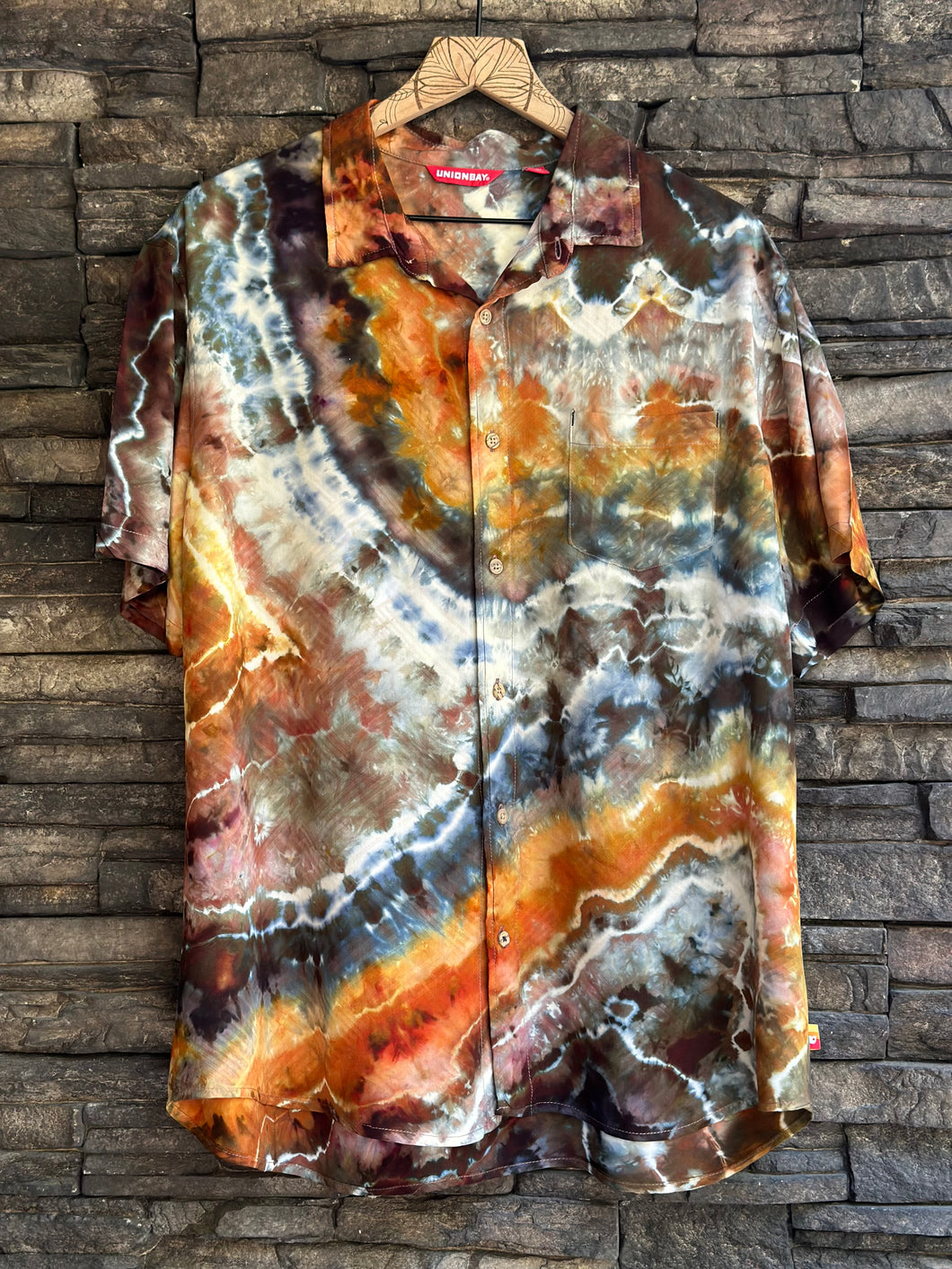 Men’s Large Geode 100% Rayon Button Up Shirt in ‘Golden Hour’