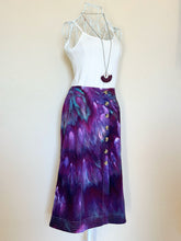 Load image into Gallery viewer, Women’s Medium Linen/Rayon Midi Button Front Skirt with Pockets in ‘Northern Lights’ Twist
