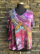 Load image into Gallery viewer, Women’s 2X Geode Luxe V-Neck T-Shirt in ‘Purple Moss Agate’
