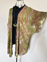 Load image into Gallery viewer, Women’s Medium Geode Kimono in ‘Wetlands’
