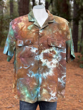 Load image into Gallery viewer, Men’s XL Short Sleeve Button Up Shirt in ‘Woodland Camo’
