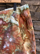 Load image into Gallery viewer, Men’s Large Twill Jogger Shorts ‘Wild Thing’
