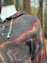 Load image into Gallery viewer, Men’s Small Reverse Geode Hooded Henley in ‘Starling’
