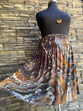 Load image into Gallery viewer, Women’s 2XL Geode Knee Length Skirt with Ruched Waistband &amp; Pockets in ‘Turkey Tail Mushroom’
