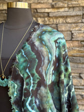 Load image into Gallery viewer, Women’s 1X Geode Linen/Hemp Kimono with Frayed Hem in ‘Moss Agate’
