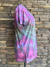 Load image into Gallery viewer, Women’s Medium Geode V-Neck T-Shirt in ‘Midnight Opal’
