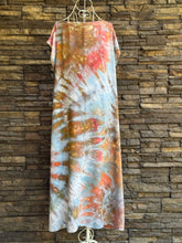 Load image into Gallery viewer, Women’s Medium 100% Rayon Easy Breezy Dress in ‘Desert Dawn’
