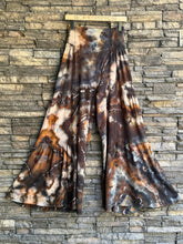 Load image into Gallery viewer, Women’s Medium 100% Viscose Geode Tiered Flared Leg Pull-On Pants with Tie in ‘Turkey Tail Mushroom’
