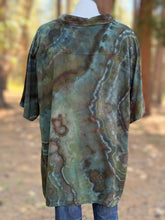 Load image into Gallery viewer, Men’s 3XL Geode 100% Rayon Button Up Short Sleeved Shirt in ‘Moss Agate’
