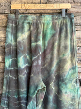 Load image into Gallery viewer, Women’s Large Geode 100% Cotton Wide Leg Lounge Pants with Tulip Hem in ‘Moss Agate’
