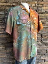 Load image into Gallery viewer, Men’s Large Short Sleeve Button Up Shirt in ‘Woodland Camo’
