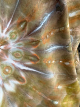 Load image into Gallery viewer, Women’s Large Crewneck T-Shirt in ‘Pewter’ Spiral
