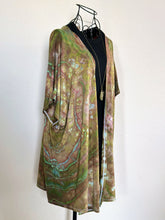 Load image into Gallery viewer, Women’s Medium Geode Kimono in ‘Wetlands’
