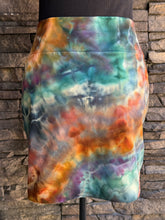 Load image into Gallery viewer, Women’s Large Geode Bodycon Mini Skirt in ‘Rooster’
