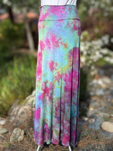 Load image into Gallery viewer, Women’s Large Maxi Skirt in ‘Let It Grow’
