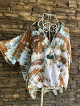 Load image into Gallery viewer, Women’s Large (could also fit XL) 100% Rayon Surplice High Low Front Twist Blouse Top in ‘Wild Thing’
