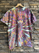 Load image into Gallery viewer, Men’s XL Spiral T-Shirt in ‘Sugar Plum’
