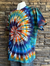 Load image into Gallery viewer, Men’s XL Spiral T-Shirt in ‘Bold As Love’ for Scot
