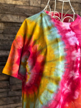 Load image into Gallery viewer, Women’s Small Oversized Pocket T-Shirt in ‘Sherbet’
