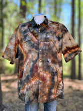 Load image into Gallery viewer, Men’s 2XL Wrangler Geode Short Sleeve Button Up Shirt in ‘Turkey Tail Mushroom’
