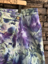 Load image into Gallery viewer, Women’s Size 14 Cotton Midi Wrap Skirt with Pockets in ‘Avalon’
