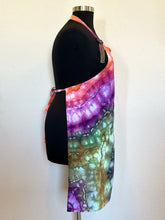 Load image into Gallery viewer, Adult Geode Apron with Pockets in ‘Allen’s Hummingbird’
