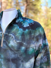 Load image into Gallery viewer, Men’s Large Pact Organic Cotton Geode 1/4 Zip Pullover Sweatshirt with Pockets in ‘Moss Agate’
