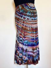 Load image into Gallery viewer, Women’s XL Maxi Skirt in ‘Dark Star’ Twist
