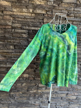 Load image into Gallery viewer, Women’s Large Geode Long-Sleeve V-Neck T-Shirt in ‘Parrot Wing Chrysocolla’
