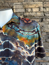 Load image into Gallery viewer, Men’s Medium Reverse Geode 100% Rayon Short Sleeve Button Up Shirt in ‘Midnight Jasper’
