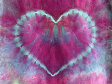 Load image into Gallery viewer, Women’s XL 100% Cotton Crewneck Sweatshirt with Heart in ‘Northern Lights’
