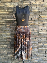 Load image into Gallery viewer, Women’s Large Geode Knee Length Skirt with Ruched Waistband &amp; Pockets in ‘Turkey Tail Mushroom’
