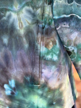 Load image into Gallery viewer, Men’s Large Pact Organic Cotton Geode 1/4 Zip Pullover Sweatshirt with Pockets in ‘Moss Agate’
