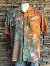 Load image into Gallery viewer, Men’s Large Short Sleeve Button Up Shirt in ‘Woodland Camo’
